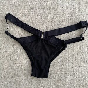 Victoria’s Secret panty black size large